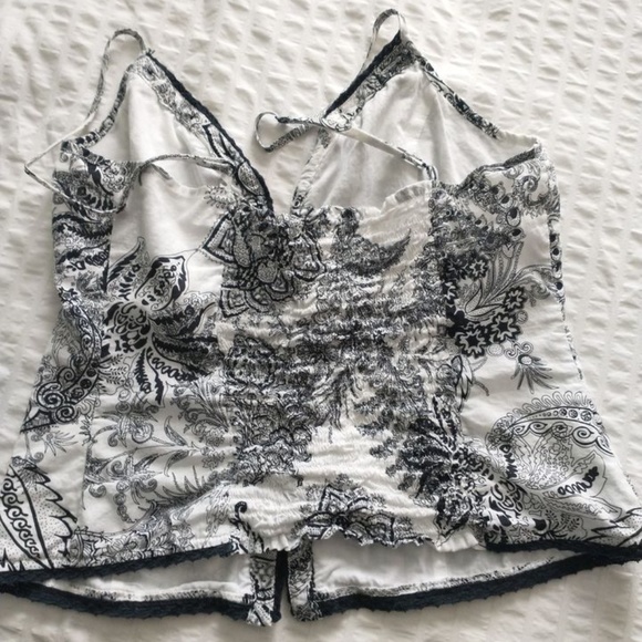 2 for 15$ - Guess Tank Top Sz. M - Picture 2 of 3